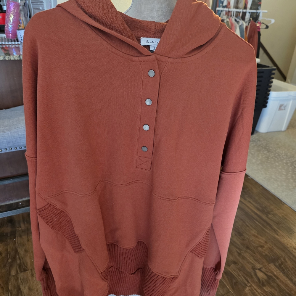 BUCKETLIST Terracotta Hooded Top - Picture 2 of 5